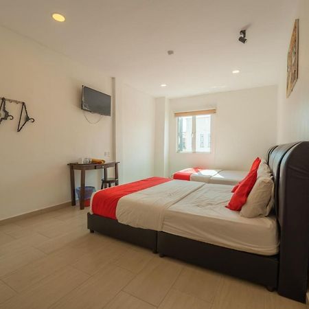 Mary J Hotel Family 10 Pax Room Кота-Бару Екстер'єр фото
