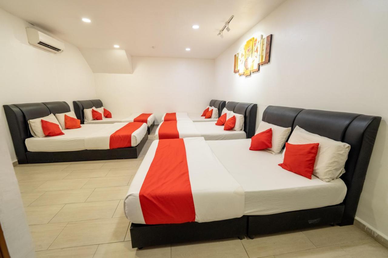 Mary J Hotel Family 10 Pax Room Кота-Бару Екстер'єр фото