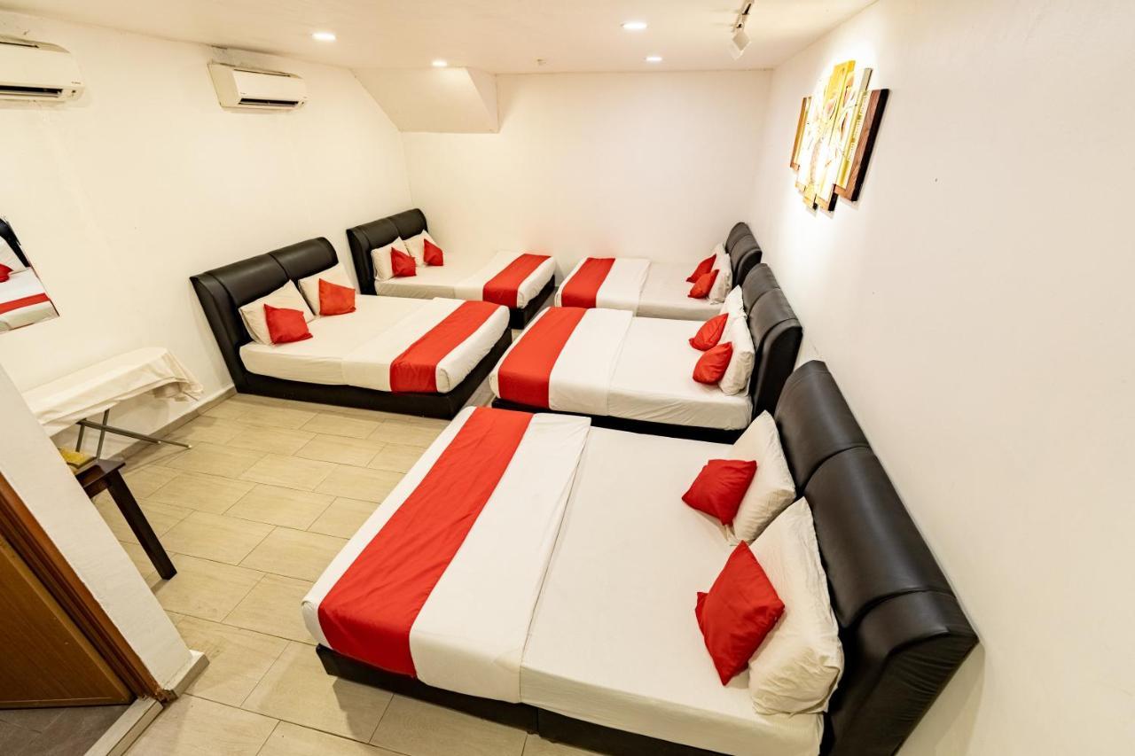 Mary J Hotel Family 10 Pax Room Кота-Бару Екстер'єр фото