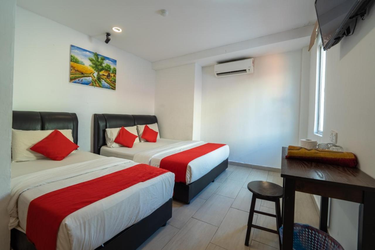 Mary J Hotel Family 10 Pax Room Кота-Бару Екстер'єр фото